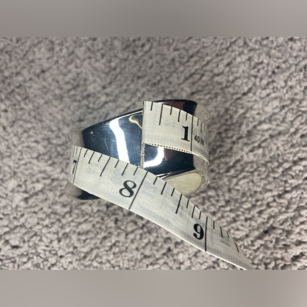 Silver wrist cuff - Picture 5 of 8
